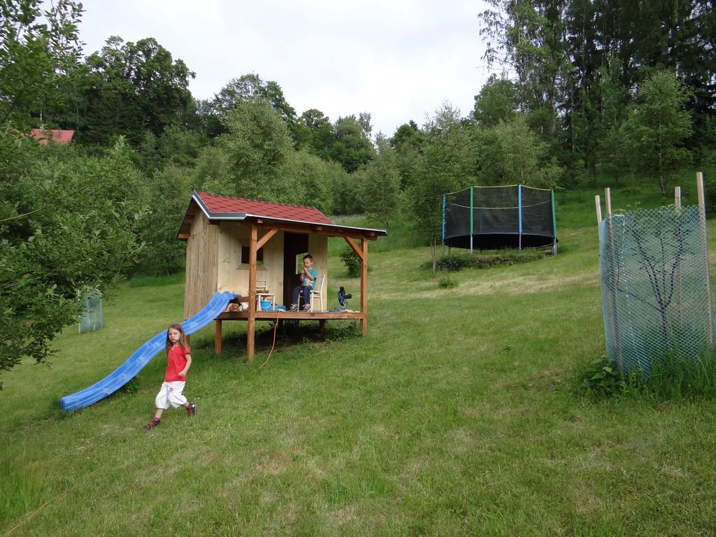 Penzion Pod Kopcem Lägenhet Janov nad Nisou Exteriör bild