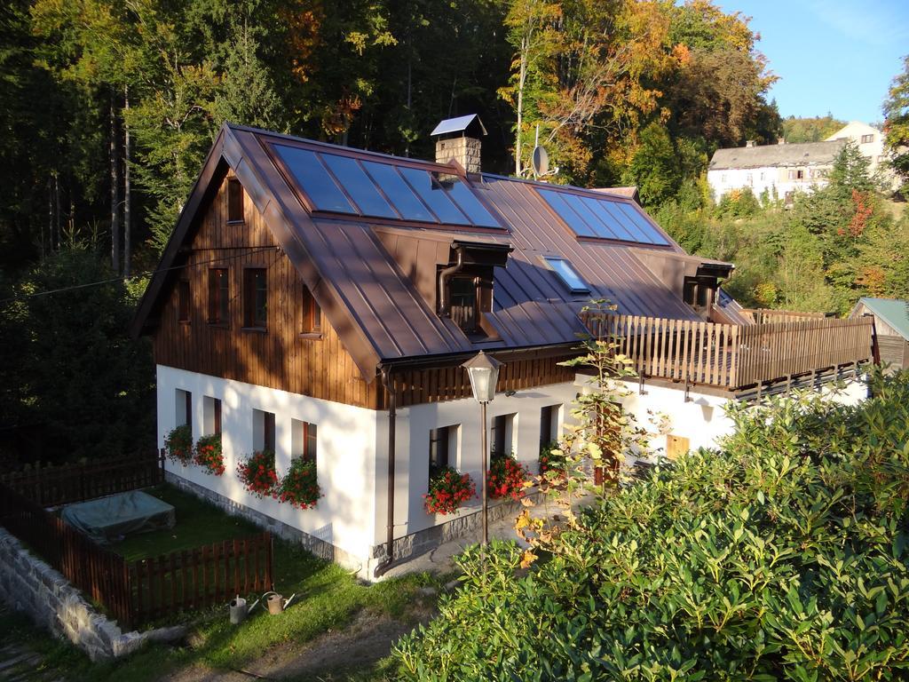 Penzion Pod Kopcem Lägenhet Janov nad Nisou Exteriör bild